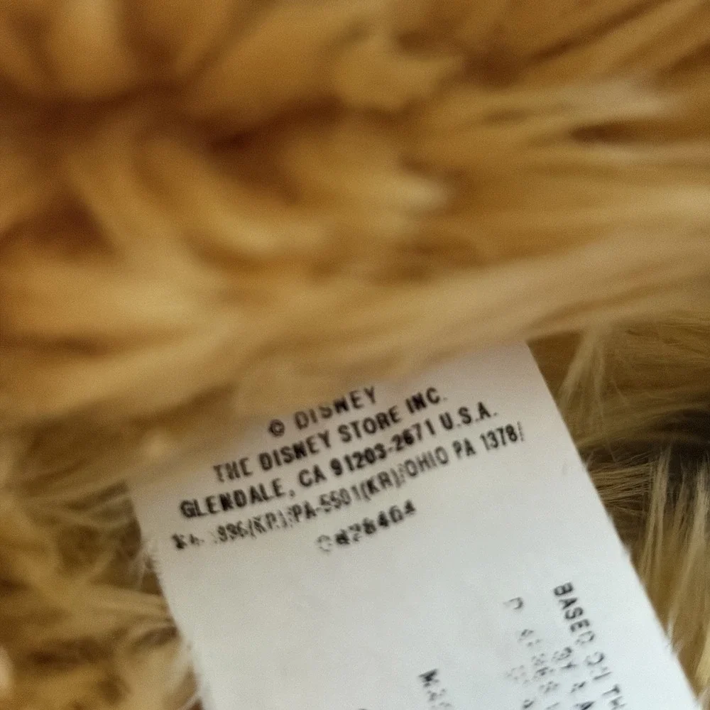 Winnie the Pooh Huge Shaggy Long Hair Disney Store Exclusive Stuffed‎ Animal